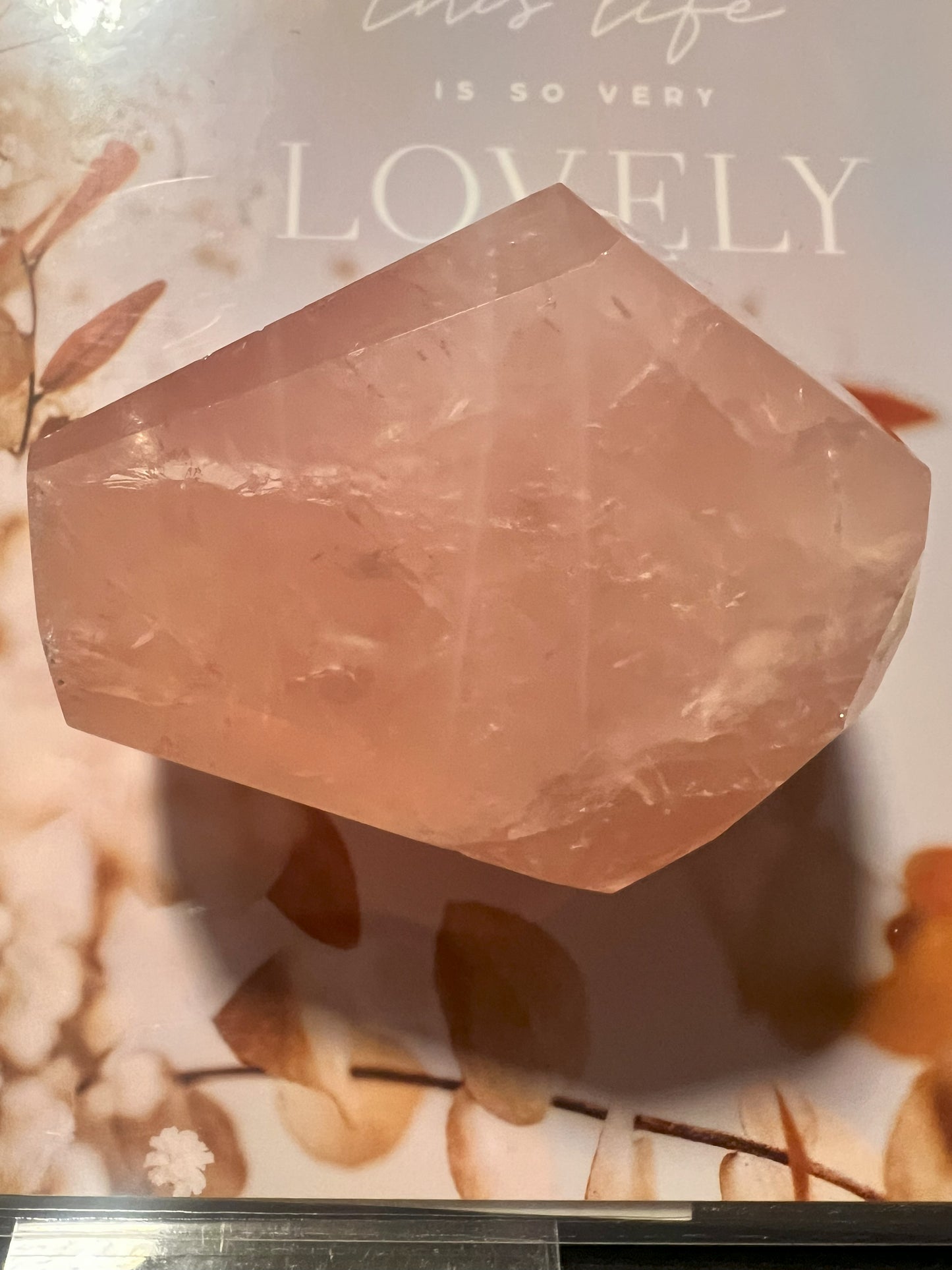 Rose Quartz Carving: Heartfelt Harmony