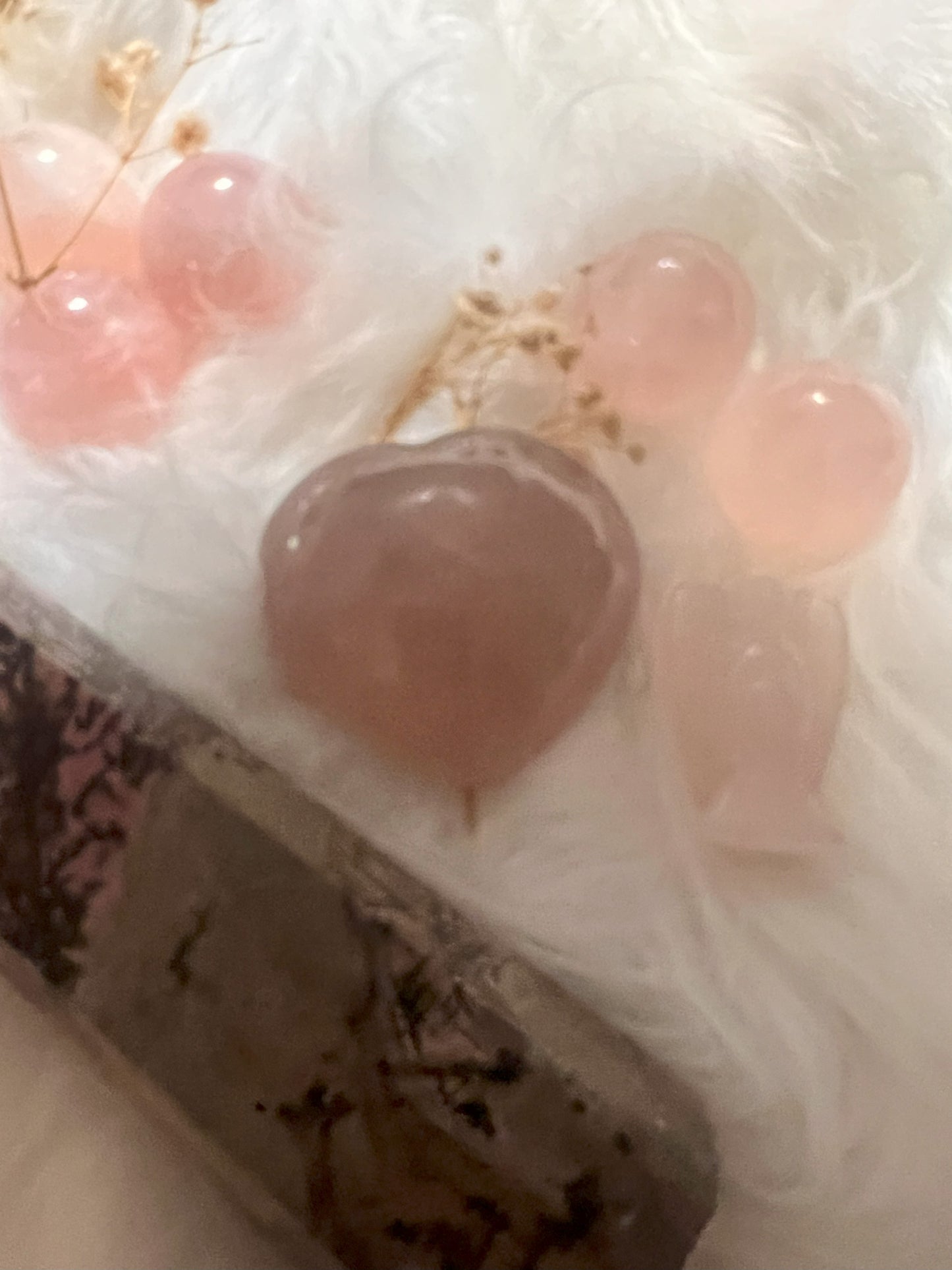 Rose Quartz Heart Carving: Heartfelt Healing