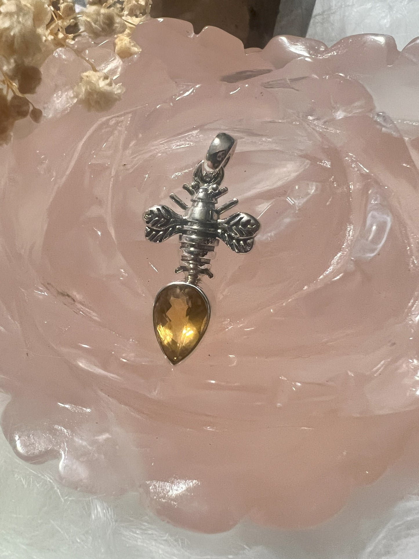 Golden Glow Bee Pendant: A Buzz of Elegance and Energy