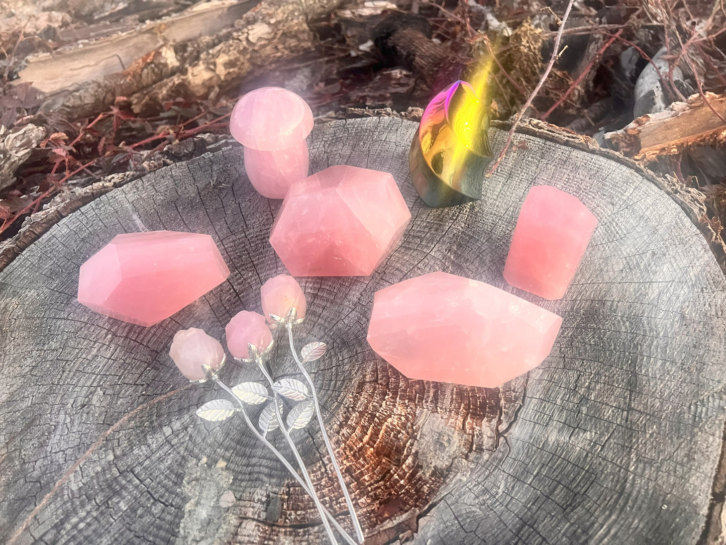 Rose Quartz Carving: Heartfelt Harmony