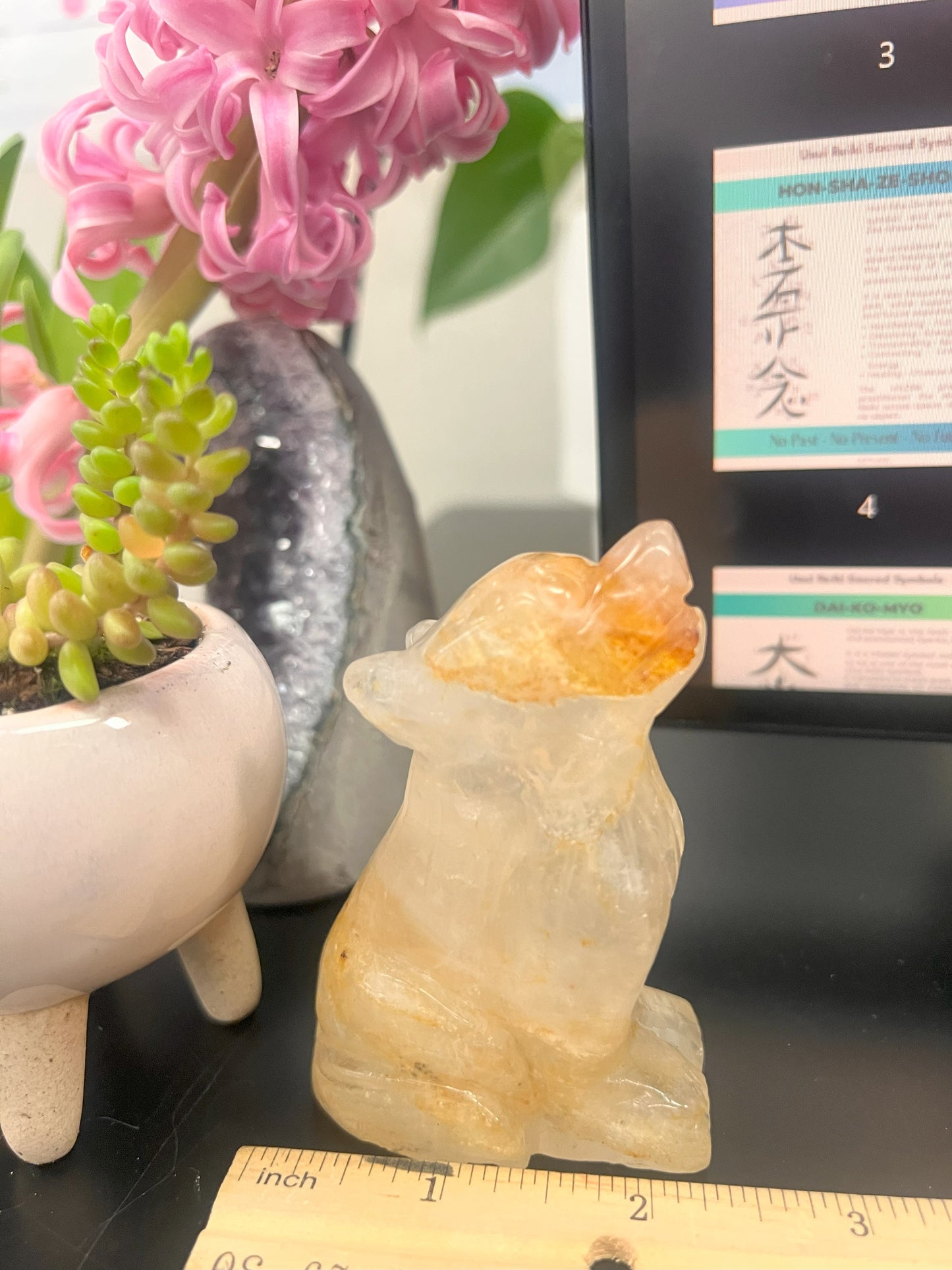 Golden Healer Wolf Carving: Strength